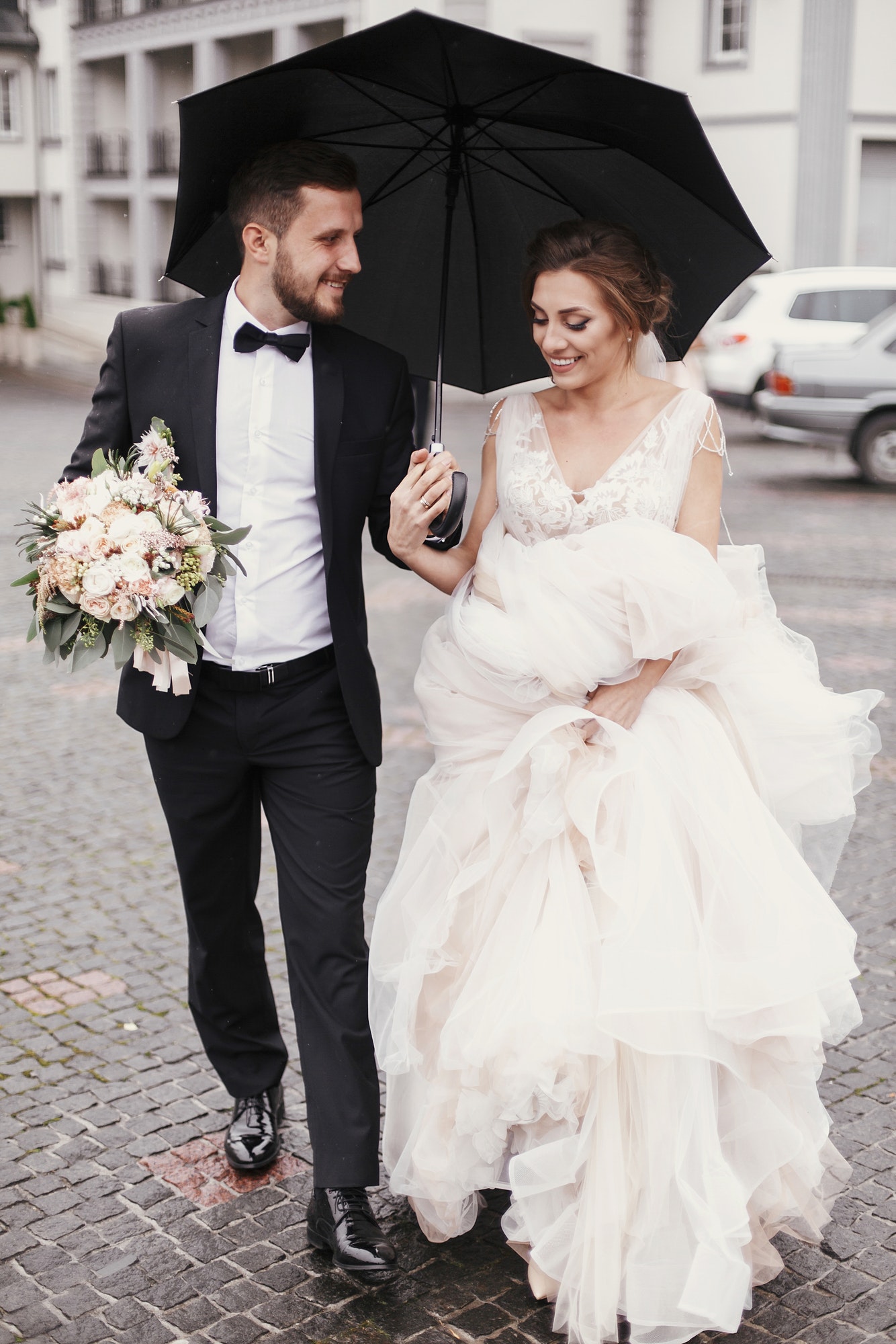 munich-wedding-video-elopement-bride-groom-dancing